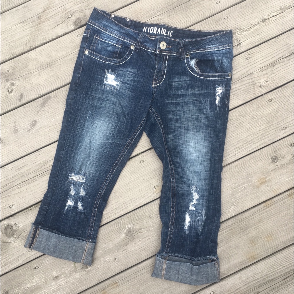 Hydraulic Factory Distressed Embellished Capris